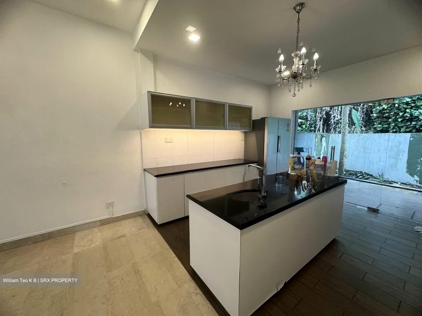 La Suisse (D11), Terrace #562062361